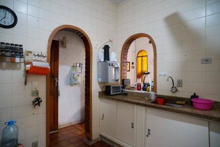 Casa à venda com 377m², 4 quartos e 3 vagas Casa à venda com 377m², 4 quartos e 3 vagasCozinha 1