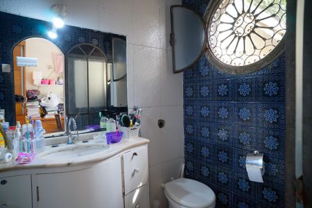 Casa à venda com 377m², 4 quartos e 3 vagas Casa à venda com 377m², 4 quartos e 3 vagasBanheiro do Quarto 4