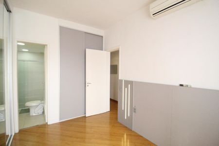 Apartamento à venda com 107m², 3 quartos e 1 vagaSuíte