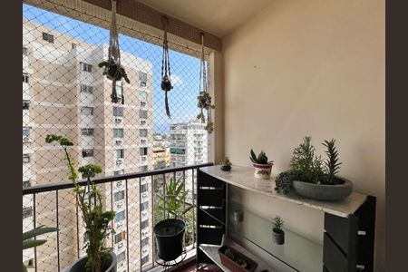 Apartamento à venda com 107m², 3 quartos e 1 vaga Apartamento à venda com 107m², 3 quartos e 1 vagaSala - Varanda