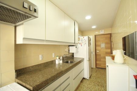 Apartamento à venda com 107m², 3 quartos e 1 vagaCozinha
