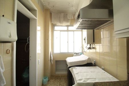 Apartamento à venda com 107m², 3 quartos e 1 vagaÁrea de serviço