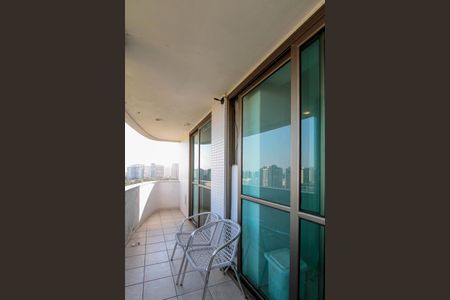 Apartamento à venda com 67m², 2 quartos e 1 vagaVaranda