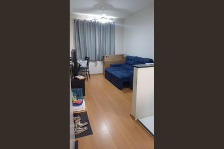 Sala de apartamento para alugar com 2 quartos, 50m² em Gardênia Azul, Rio de Janeiro