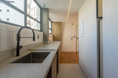 Apartamento à venda com 94m², 3 quartos e 2 vagas Apartamento à venda com 94m², 3 quartos e 2 vagasCozinha e Área de Serviço