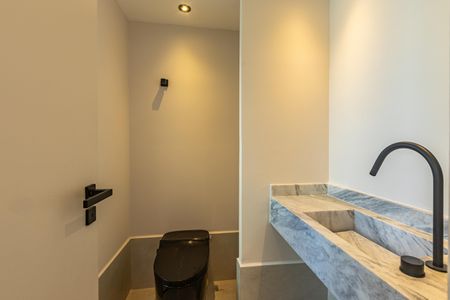 Apartamento à venda com 94m², 3 quartos e 2 vagas Apartamento à venda com 94m², 3 quartos e 2 vagasBanheiro da Suíte 1