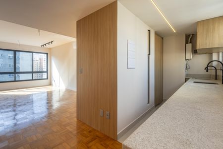 Apartamento à venda com 94m², 3 quartos e 2 vagas Apartamento à venda com 94m², 3 quartos e 2 vagasCozinha e Área de Serviço