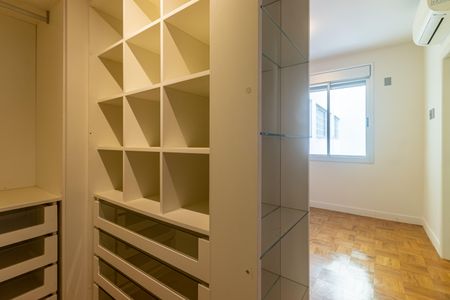 Apartamento à venda com 94m², 3 quartos e 2 vagas Apartamento à venda com 94m², 3 quartos e 2 vagasSuíte 1