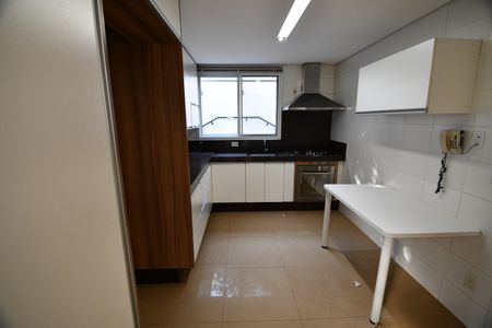 Casa de condomínio à venda com 200m², 3 quartos e 4 vagasCozinha