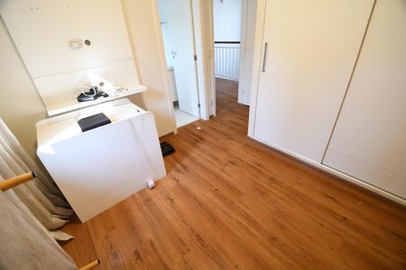 Casa de condomínio à venda com 200m², 3 quartos e 4 vagas Suíte 2