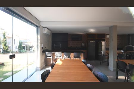 Casa de condomínio à venda com 200m², 3 quartos e 4 vagasÁrea comum - Salão de festas