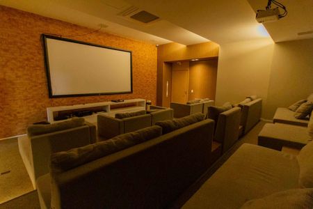 Apartamento à venda com 105m², 2 quartos e 2 vagasÁrea comum - Sala de Cinema