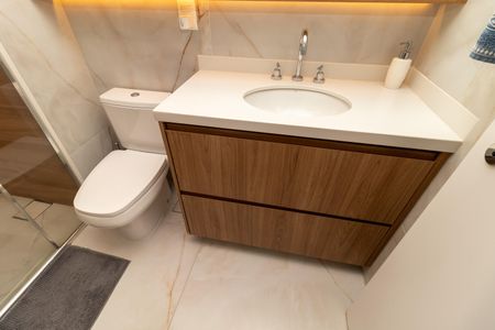 Apartamento à venda com 105m², 2 quartos e 2 vagasBanheiro da Suíte 2