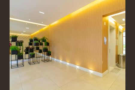 Apartamento à venda com 105m², 2 quartos e 2 vagasÁrea comum - Hall Social