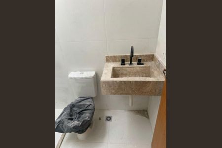 Casa à venda com 120m², 3 quartos e 2 vagas