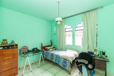 Casa à venda com 450m², 3 quartos e 1 vagaQuarto 6