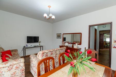 Casa à venda com 450m², 3 quartos e 1 vagaSala