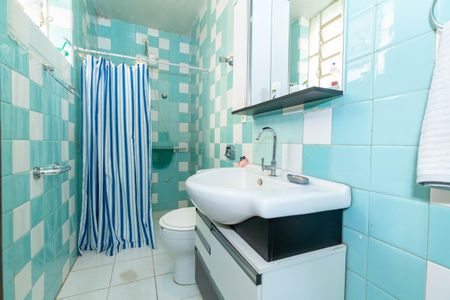 Casa à venda com 450m², 3 quartos e 1 vagaBanheiro 2