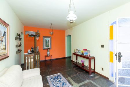 Casa à venda com 450m², 3 quartos e 1 vagaSala