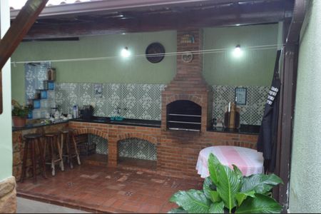 Casa à venda com 219m², 3 quartos e 3 vagasÁrea Gourmet