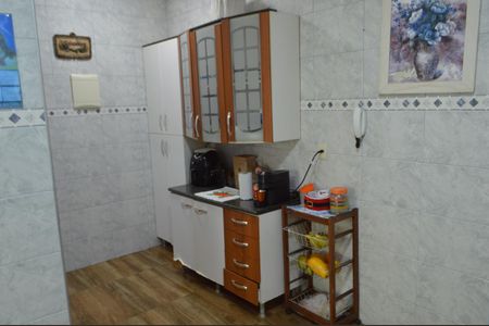 Casa à venda com 219m², 3 quartos e 3 vagasCozinha