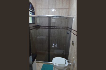 Casa à venda com 219m², 3 quartos e 3 vagasBanheiro da Suíte 1