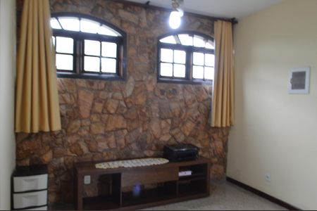 Casa à venda com 219m², 3 quartos e 3 vagasSala 2