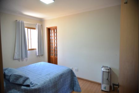 Apartamento à venda com 110m², 4 quartos e 2 vagasQuarto Suíte