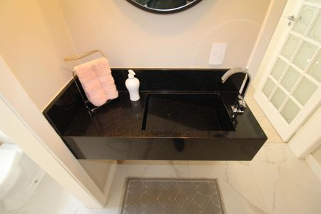 Casa à venda com 230m², 3 quartos e 5 vagasLavabo