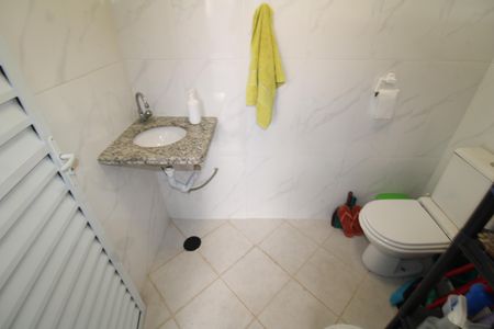 Casa à venda com 230m², 3 quartos e 5 vagasÁrea de Serviço - Lavabo