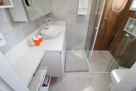 Casa à venda com 230m², 3 quartos e 5 vagasSuíte 2 - Banheiro