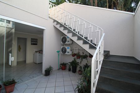 Casa à venda com 230m², 3 quartos e 5 vagasÁrea de Serviço