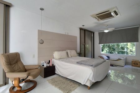 Casa de condomínio para alugar com 600m², 4 quartos e 2 vagasQuarto 1 - Suíte