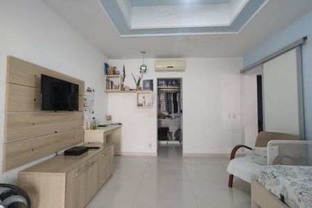 Casa de condomínio para alugar com 600m², 4 quartos e 2 vagasQuarto 2 - Suíte