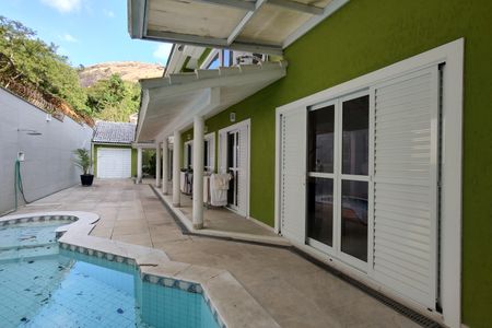 Casa de condomínio para alugar com 600m², 4 quartos e 2 vagasVaranda