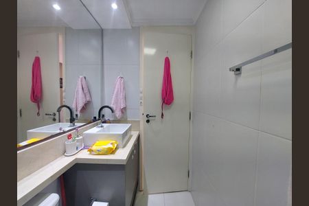 Apartamento à venda com 69m², 2 quartos e 1 vagaBanheiro 2