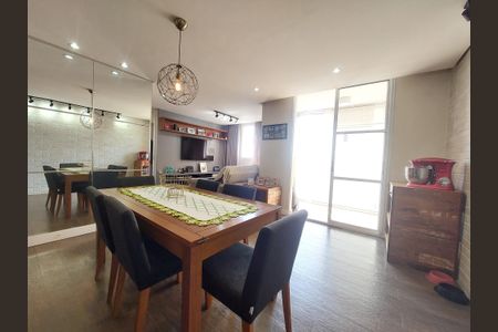 Apartamento à venda com 69m², 2 quartos e 1 vagaSala de Jantar