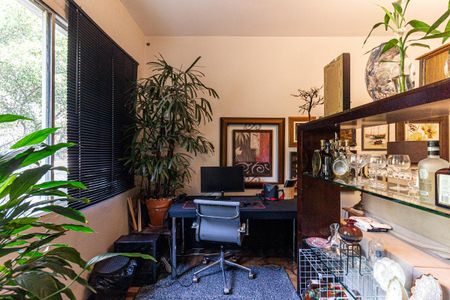 Apartamento à venda com 125m², 2 quartos e 1 vaga Apartamento à venda com 125m², 2 quartos e 1 vagaSala