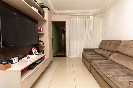 Casa à venda com 110m², 2 quartos e 2 vagasSala