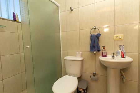 Casa à venda com 110m², 2 quartos e 2 vagasBanheiro Suíte 2