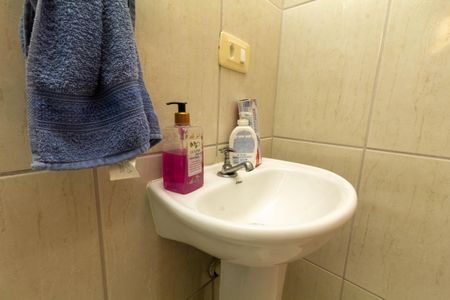 Casa à venda com 110m², 2 quartos e 2 vagasBanheiro Suíte 2