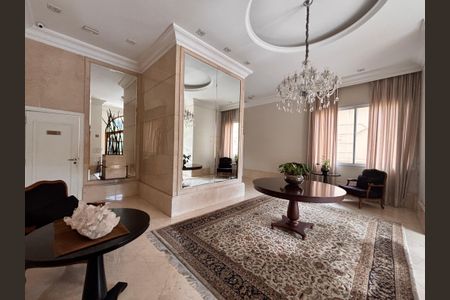 Apartamento à venda com 275m², 3 quartos e 5 vagas Apartamento à venda com 275m², 3 quartos e 5 vagasÁrea comum