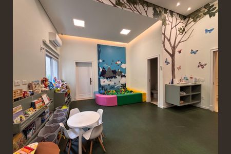 Apartamento à venda com 275m², 3 quartos e 5 vagas Apartamento à venda com 275m², 3 quartos e 5 vagasÁrea comum