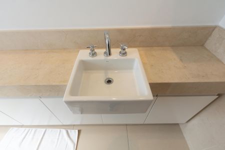 Apartamento à venda com 275m², 3 quartos e 5 vagas Apartamento à venda com 275m², 3 quartos e 5 vagasBanheiro da Suíte 3