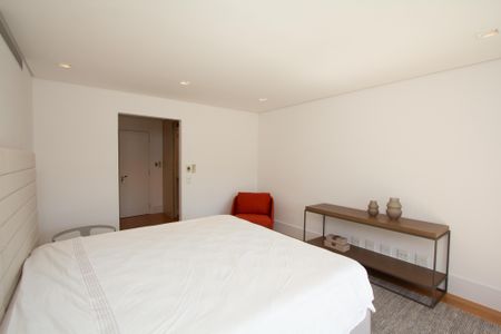 Apartamento à venda com 275m², 3 quartos e 5 vagas Apartamento à venda com 275m², 3 quartos e 5 vagasSuíte 3