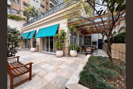 Apartamento à venda com 275m², 3 quartos e 5 vagas Apartamento à venda com 275m², 3 quartos e 5 vagasÁrea comum