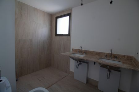 Apartamento à venda com 136m², 3 quartos e 2 vagasBanheiro da Suíte 3