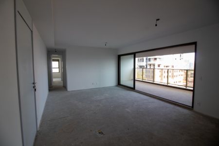 Sala de apartamento à venda com 3 quartos, 136m² em Campo Belo, São Paulo