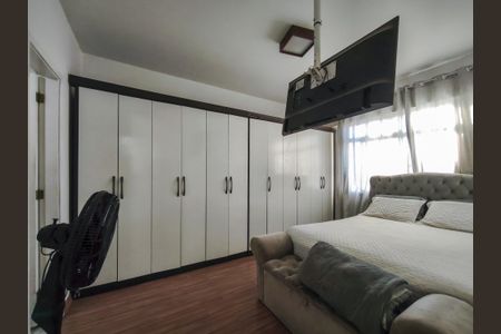 Apartamento à venda com 81m², 2 quartos e 1 vaga Apartamento à venda com 81m², 2 quartos e 1 vagaSuíte