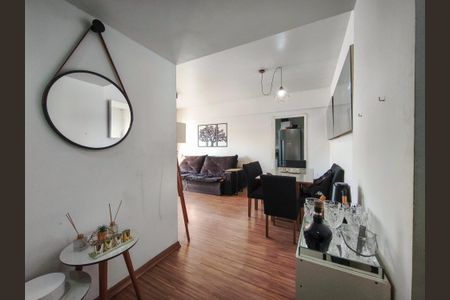 Apartamento à venda com 81m², 2 quartos e 1 vaga Apartamento à venda com 81m², 2 quartos e 1 vagaSala